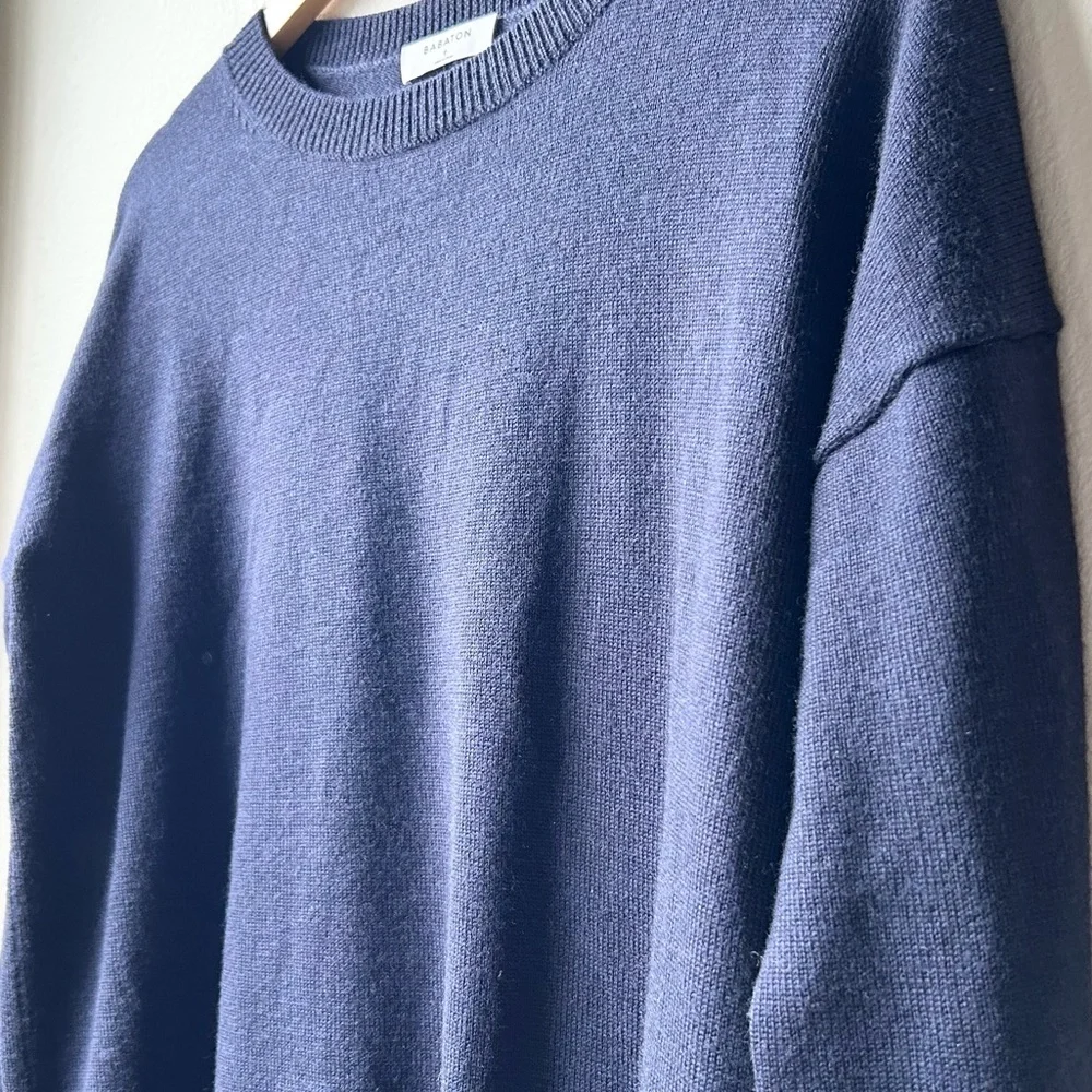 Aritzia Babaton Navy Blue Gunnar Pullover Knit Sweater Wool Step Hem Sz 2
